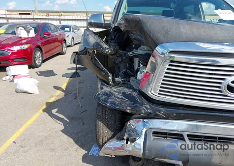 2013 Toyota Tundra Platinum 5.7L V8 из США, поврежденный, VIN 5TFHW5F19DX317514